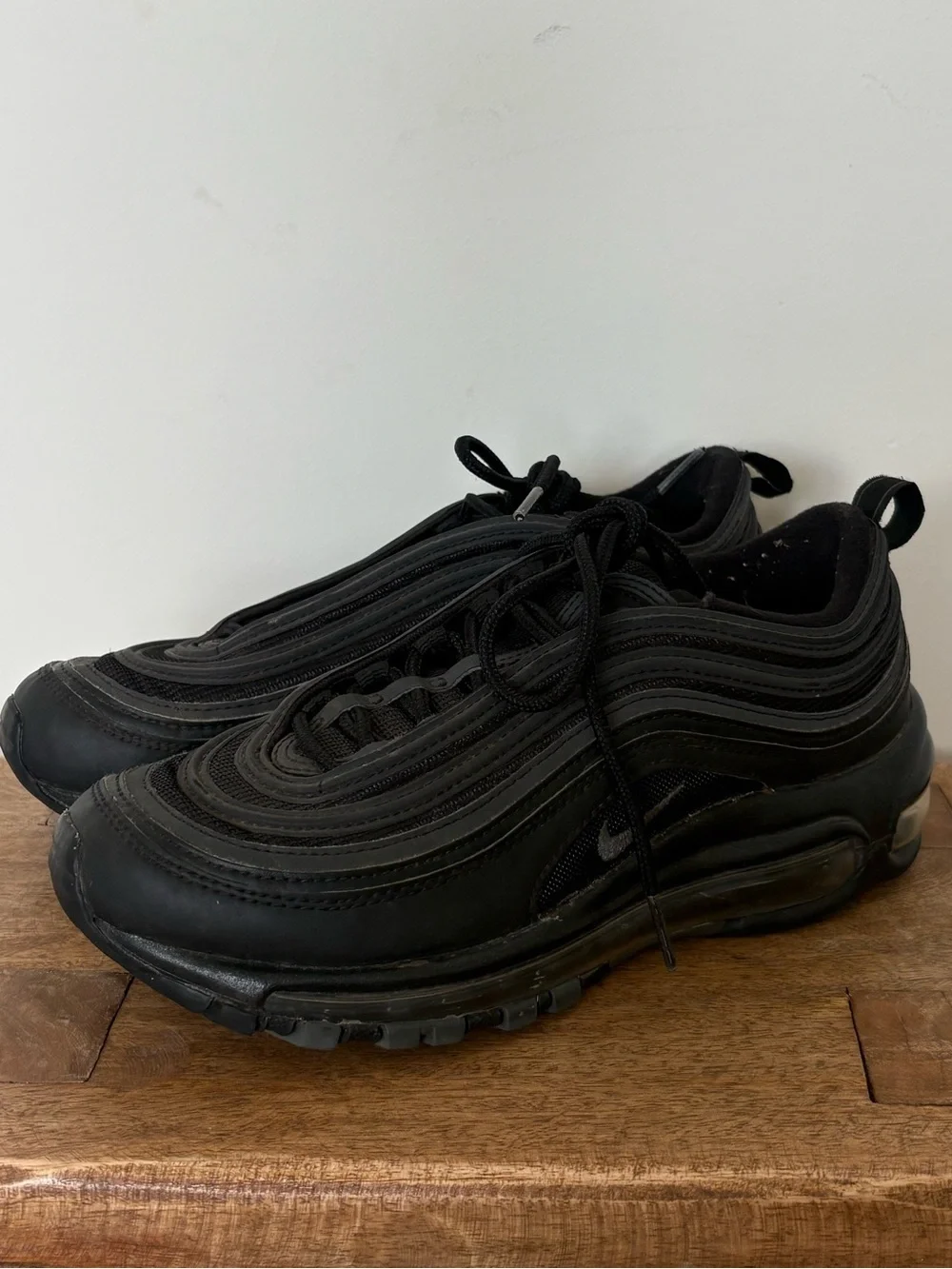 Nike Air Max 97 Womens Triple Black Athletic Sneakers Size 7